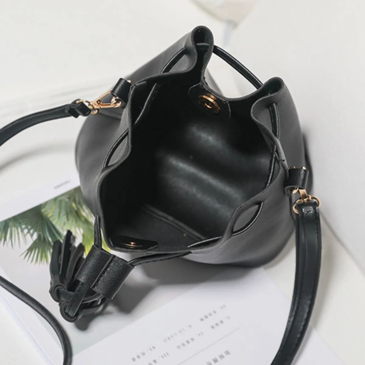 PU Leather Bucket Bag with Tassel